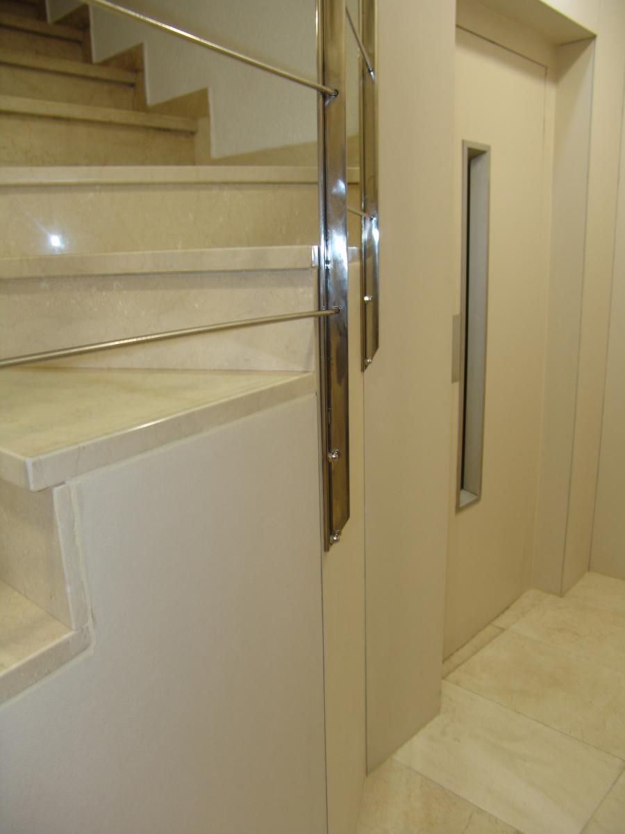 7k.Meridiana-ascensor