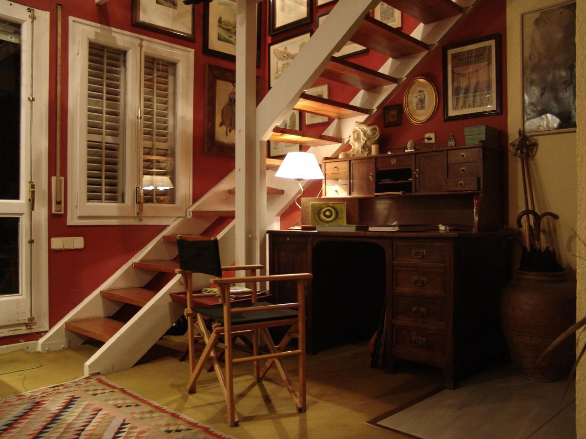 1be.Escalera-desde-centro.2