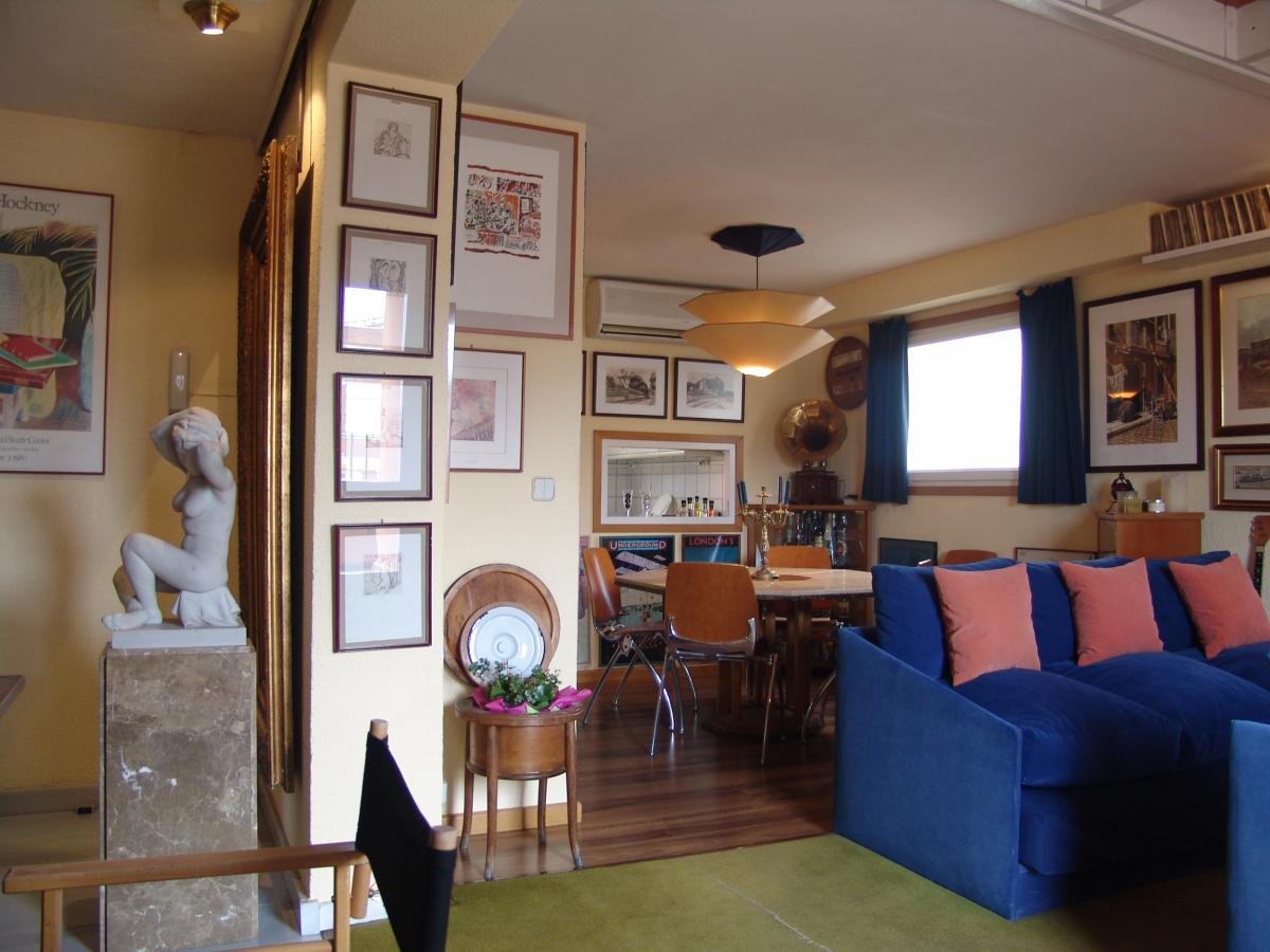 1ca.Salon-desde-escalera.3