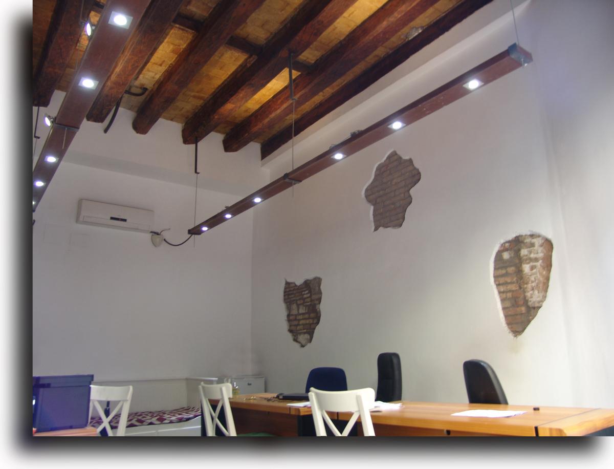 8b.Pou-Cadena-oficina